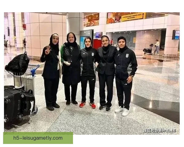 伊朗女足遭监控护照被扣家人受威胁